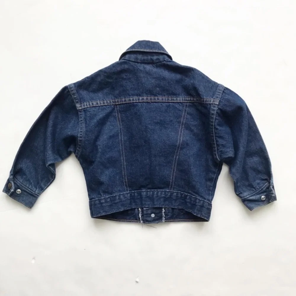 Vintage Oshkosh (made in USA) dark wash denim jacket EUC 3T